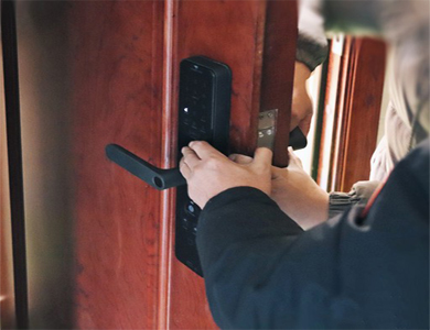 青冈24小时上门开锁公司